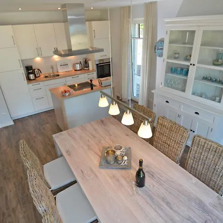Reethus Am Strand - Haushaelfte 2 Mit Kamin, Sauna Villa Lobbe