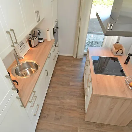 Villa Reethus Am Strand - Haushaelfte 2 Mit Kamin, Sauna