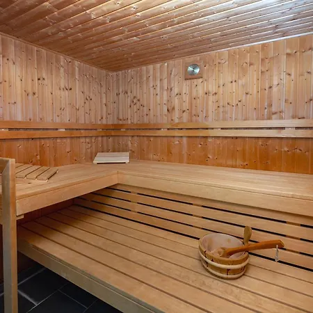 Villa Reethus Am Strand - Haushaelfte 2 Mit Kamin, Sauna Lobbe