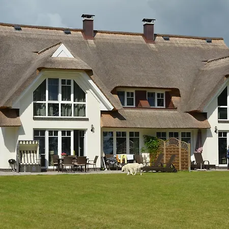 Reethus Am Strand - Haushaelfte 2 Mit Kamin, Sauna